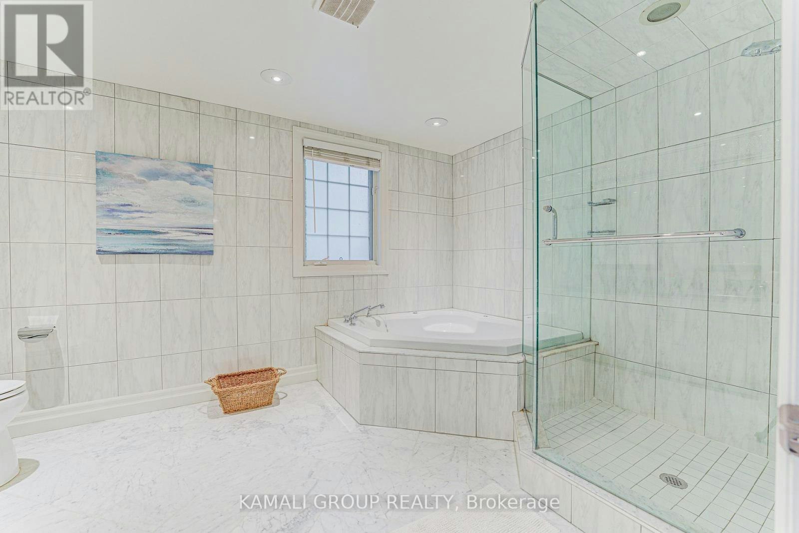 5 Caravan Drive, Toronto, ON, M3B 1M9 - 10