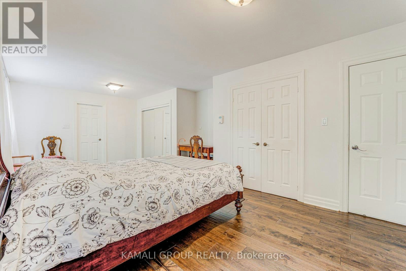 5 Caravan Drive, Toronto, ON, M3B 1M9 - 9