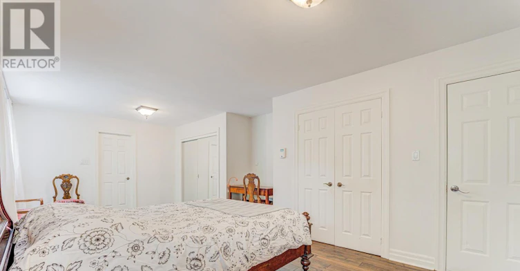 5 Caravan Drive, Toronto, ON, M3B 1M9 - 9