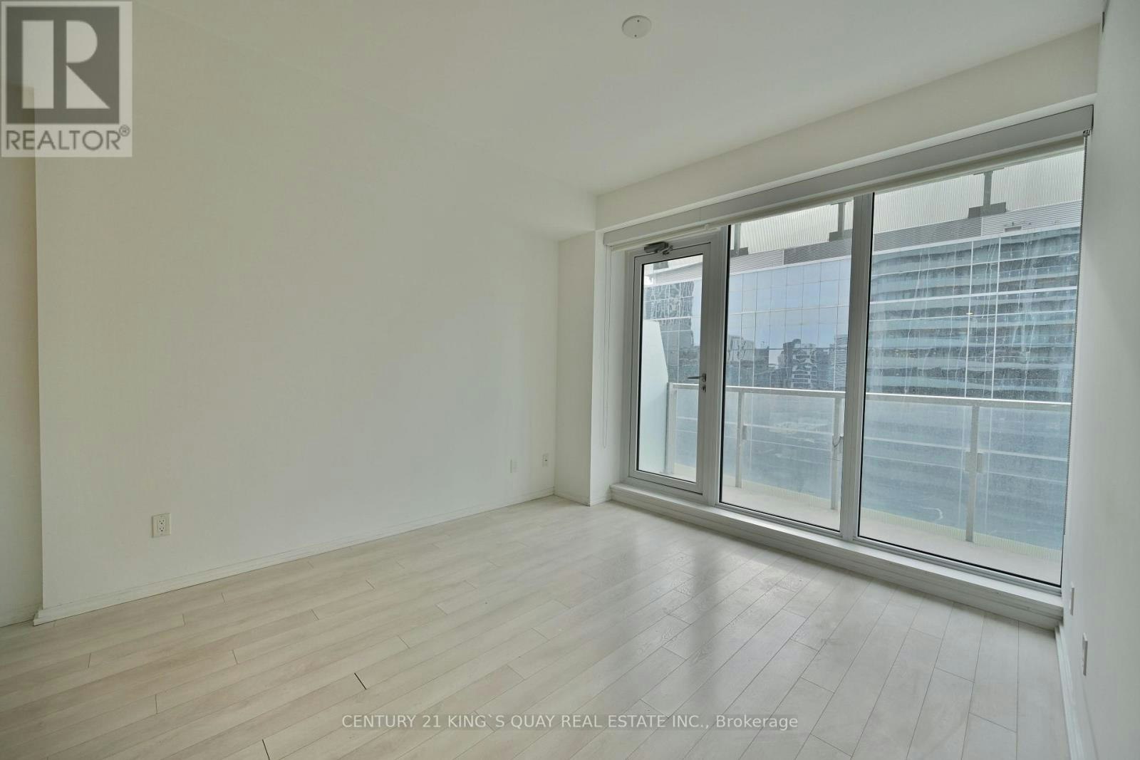 1907-197 Yonge Street, Toronto, ON, M5B 1M4 - 6