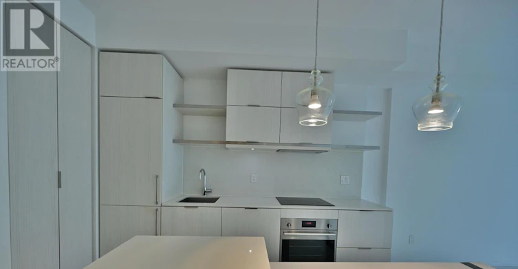 1907-197 Yonge Street, Toronto, ON, M5B 1M4 - 3
