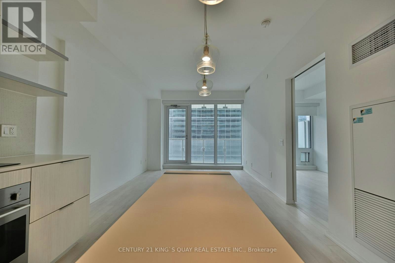 1907-197 Yonge Street, Toronto, ON, M5B 1M4 - 9