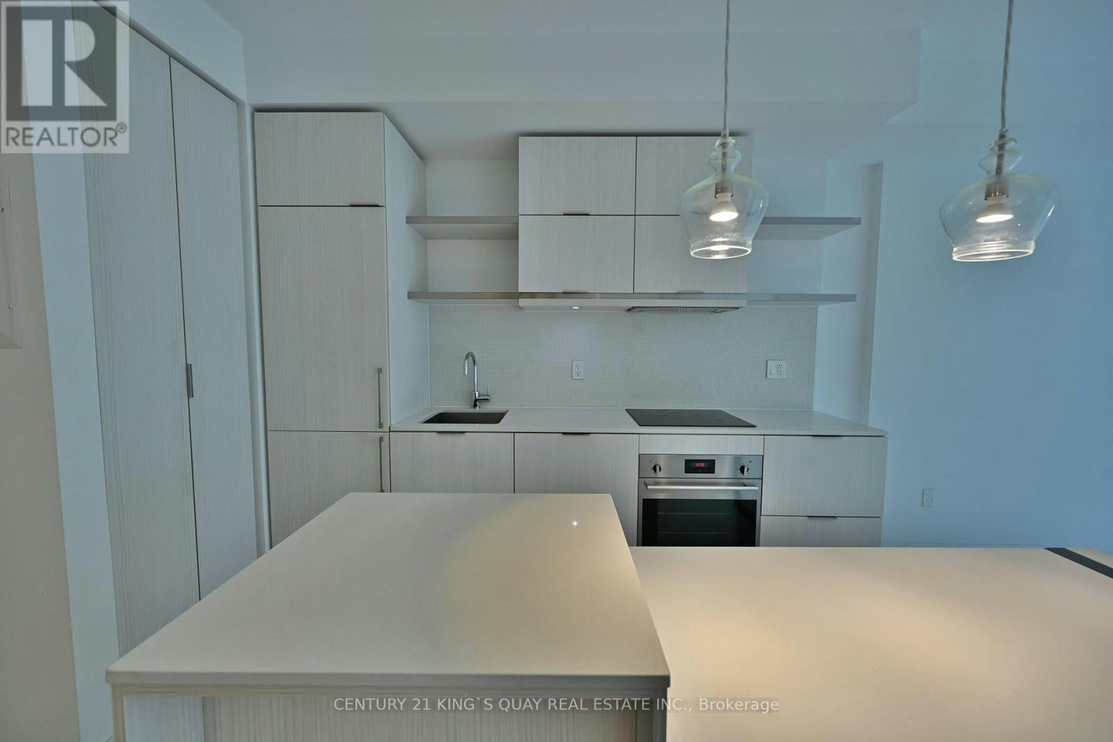 1907-197 Yonge Street, Toronto, ON, M5B 1M4 - 4
