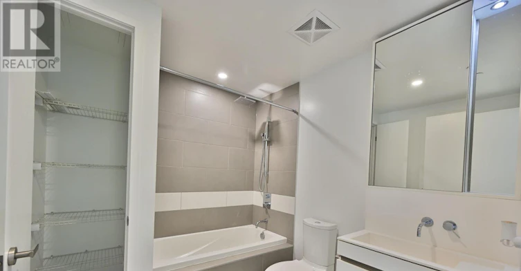 1907-197 Yonge Street, Toronto, ON, M5B 1M4 - 11
