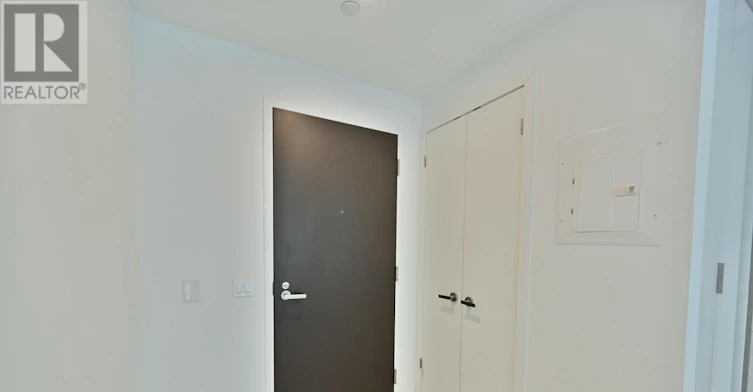 1907-197 Yonge Street, Toronto, ON, M5B 1M4 - 2