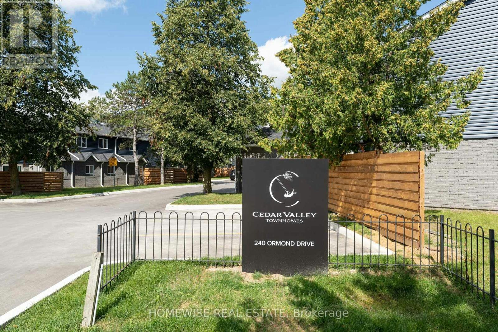 D8-240 Ormond Drive, Oshawa, ON, L1G 6T5 - 32