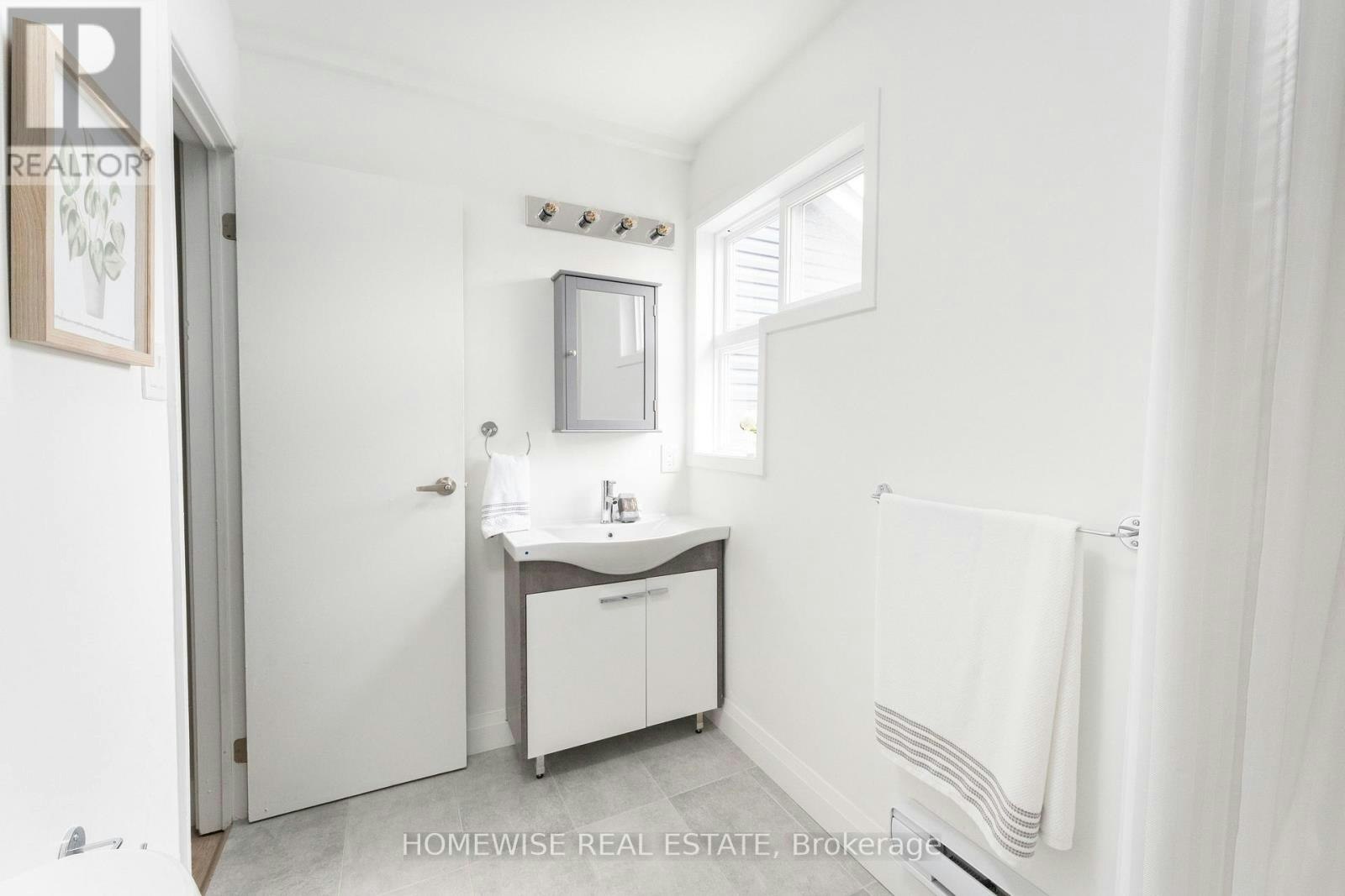 D8-240 Ormond Drive, Oshawa, ON, L1G 6T5 - 26