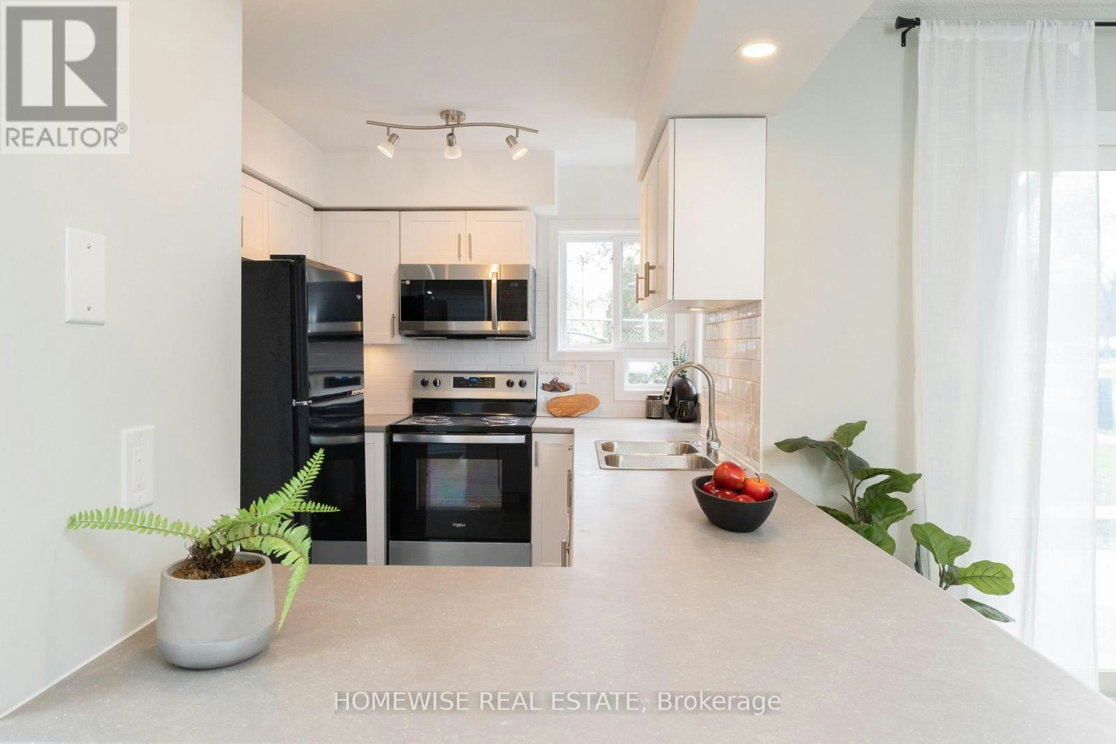 D8-240 Ormond Drive, Oshawa, ON, L1G 6T5 - 9