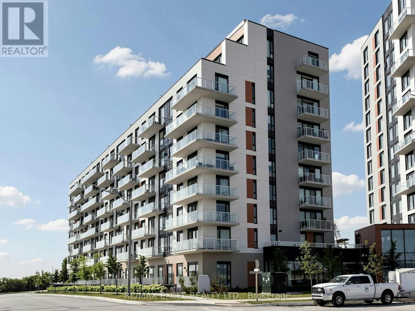 602-6 David Eyer Road, Richmond Hill, ON, L4S 0N5