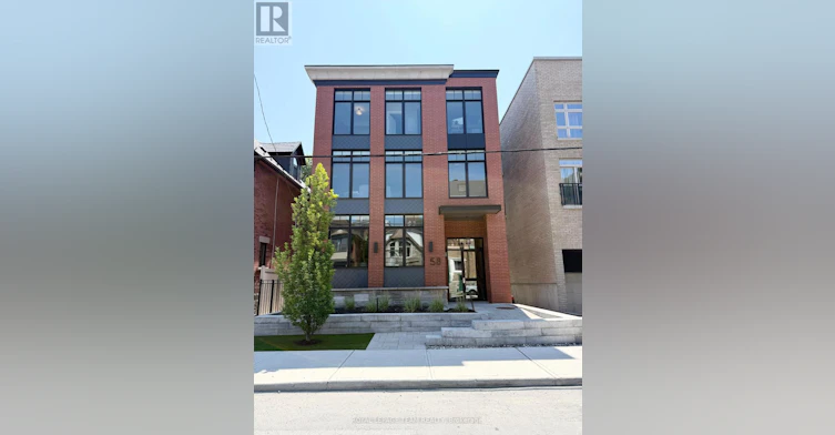 4-58 Florence Street, Ottawa, ON, K2P 0W7