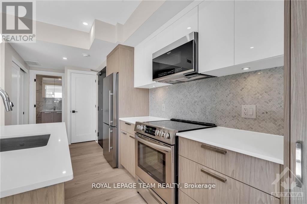 4-58 Florence Street, Ottawa, ON, K2P 0W7 - 5