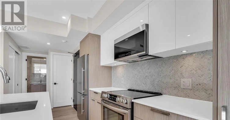 4-58 Florence Street, Ottawa, ON, K2P 0W7 - 5