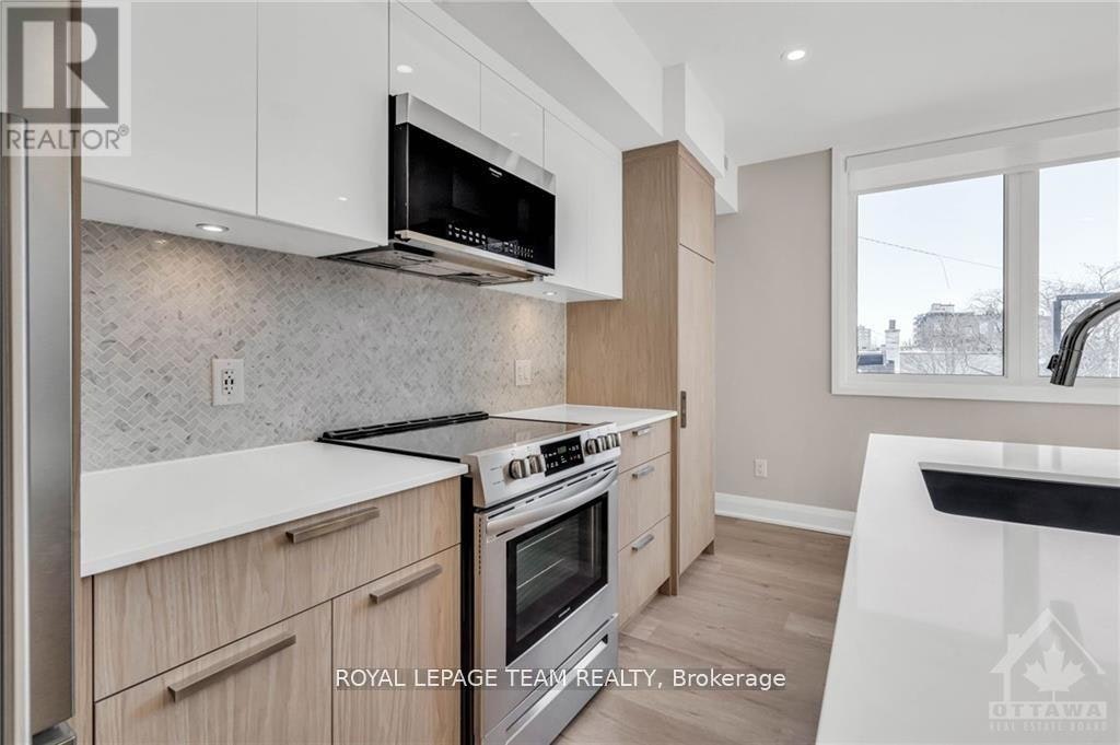 4-58 Florence Street, Ottawa, ON, K2P 0W7 - 8
