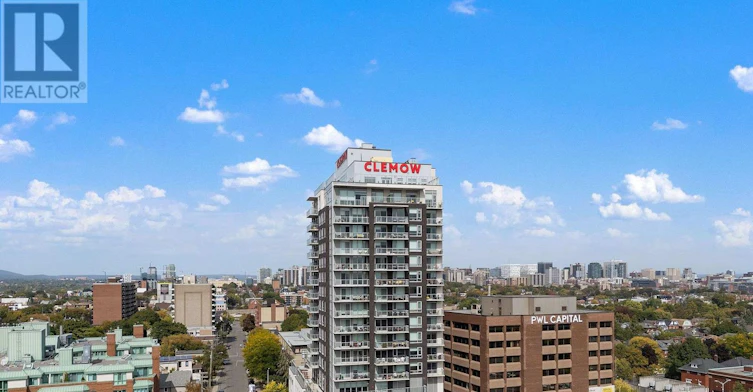 306-275 Carling Avenue, Ottawa, ON, K1S 5Y2
