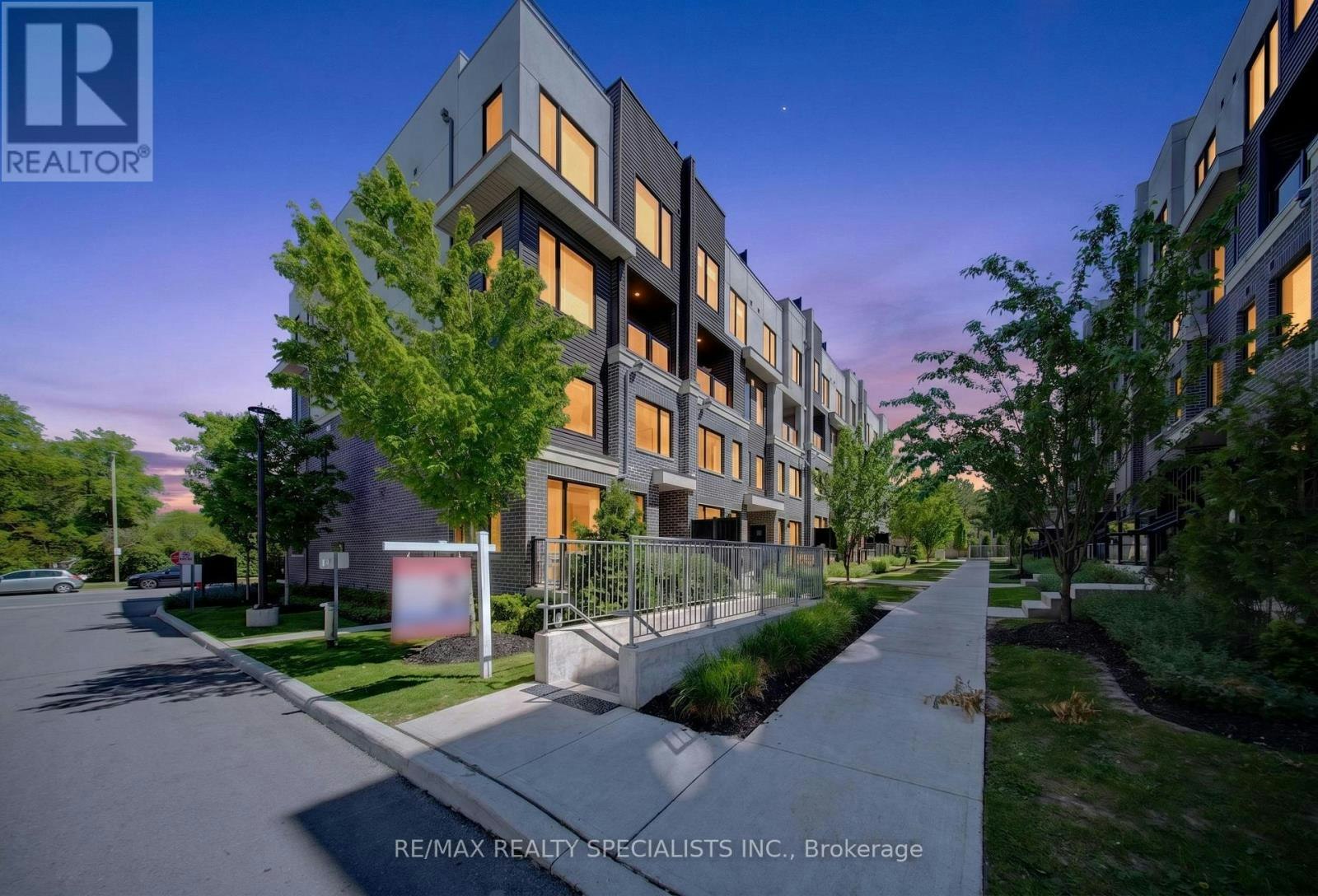 28-3472 Widdicombe Way, Mississauga, ON, L5L 0B8