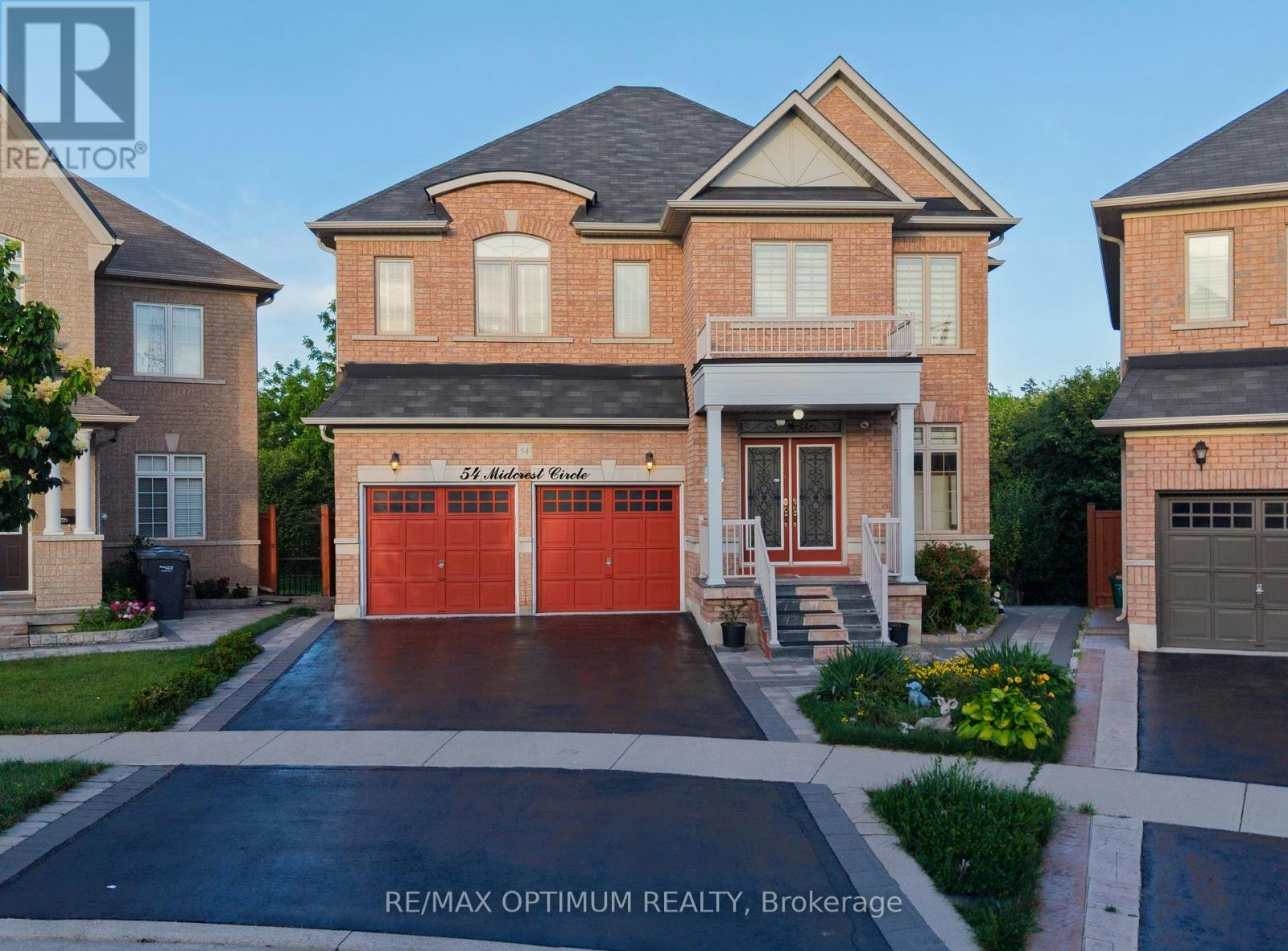 54 Midcrest Circle, Brampton, ON, L6Y 0W5