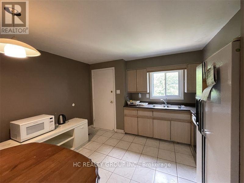 84 Daleview Crescent, London, ON, N5X 1H1 - 2