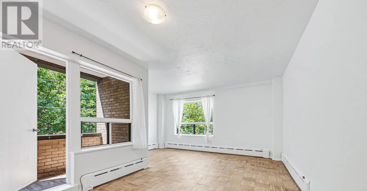 401 325a James Street S, Hamilton, ON, L8P 3B7 - 2
