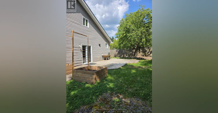 11 West Road, Huntsville, ON, P1H 1L1 - 5