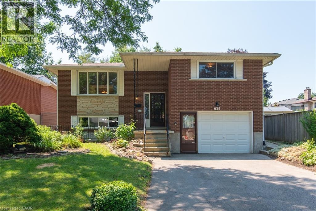 635 Cedargrove Place, Waterloo, ON, N2L 4Y8