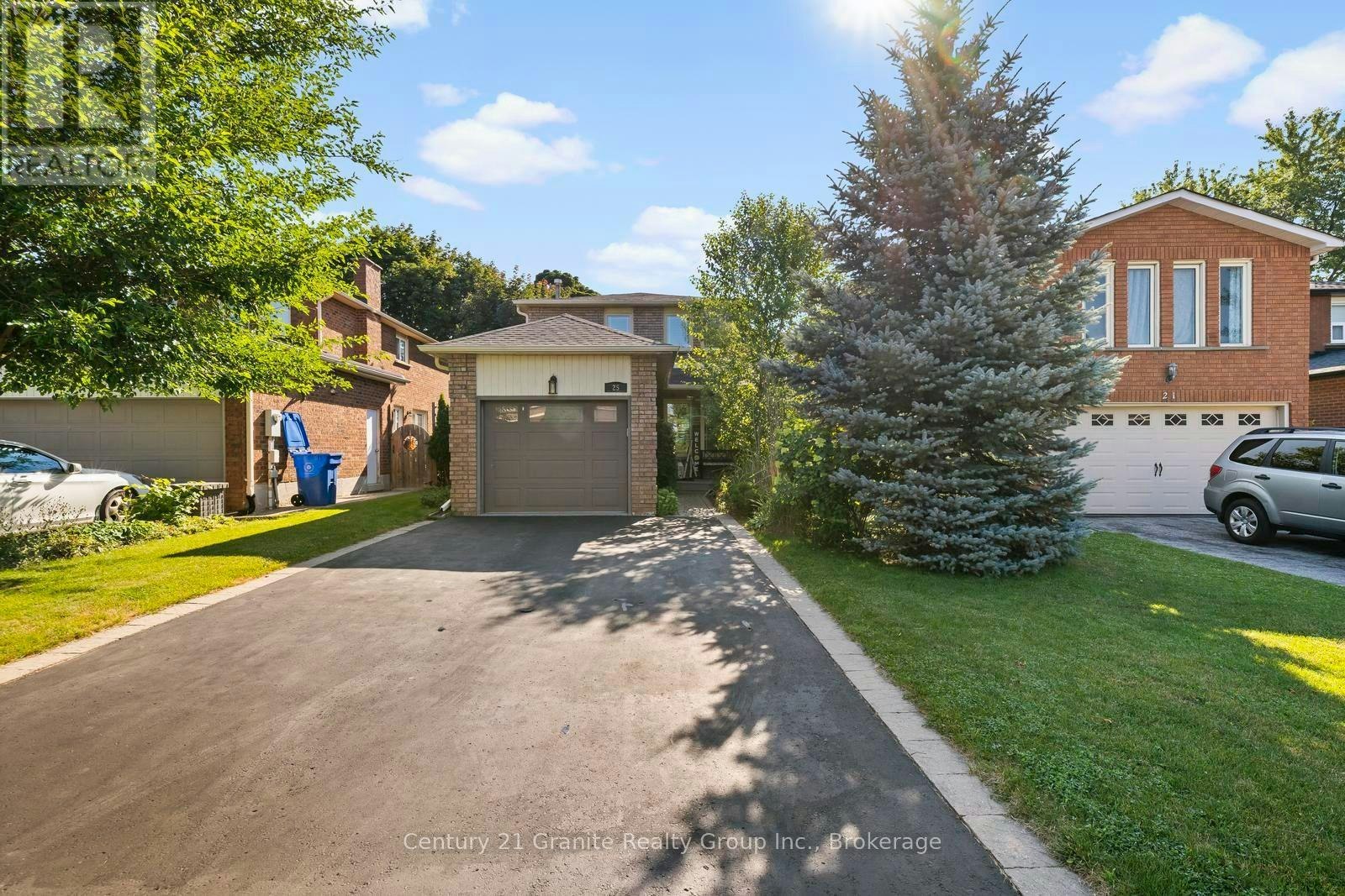 25 Greenwood Road, Whitchurch-Stouffville, ON, L4A 5E8