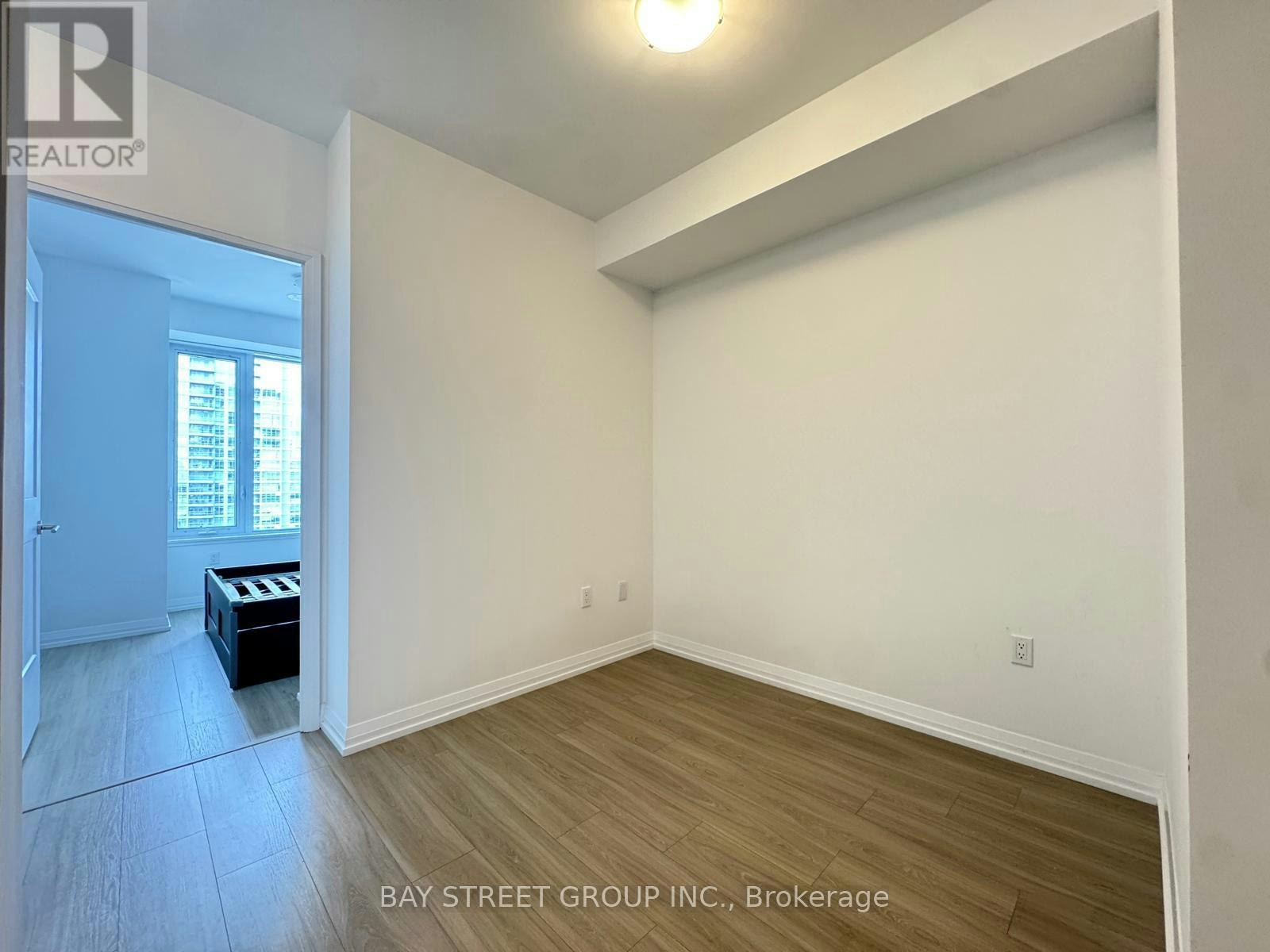 2515-50 Dunfield Avenue, Toronto, ON, M4S 0E4 - 11