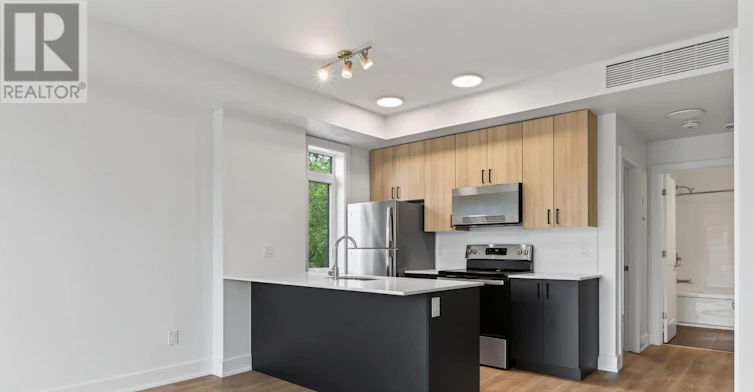 157 Holland Avenue, Ottawa, ON, K1Y 0Y2 - 9