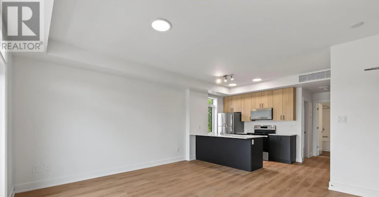 157 Holland Avenue, Ottawa, ON, K1Y 0Y2 - 4