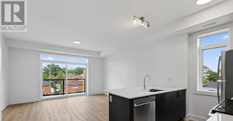 157 Holland Avenue, Ottawa, ON, K1Y 0Y2 - 11