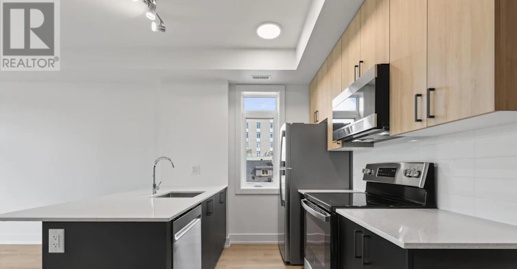 157 Holland Avenue, Ottawa, ON, K1Y 0Y2 - 10