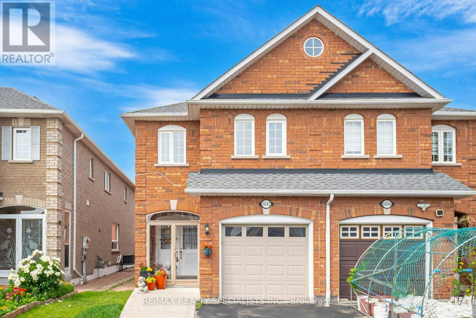 5642 Armando Avenue, Mississauga, ON, L5V 3A8