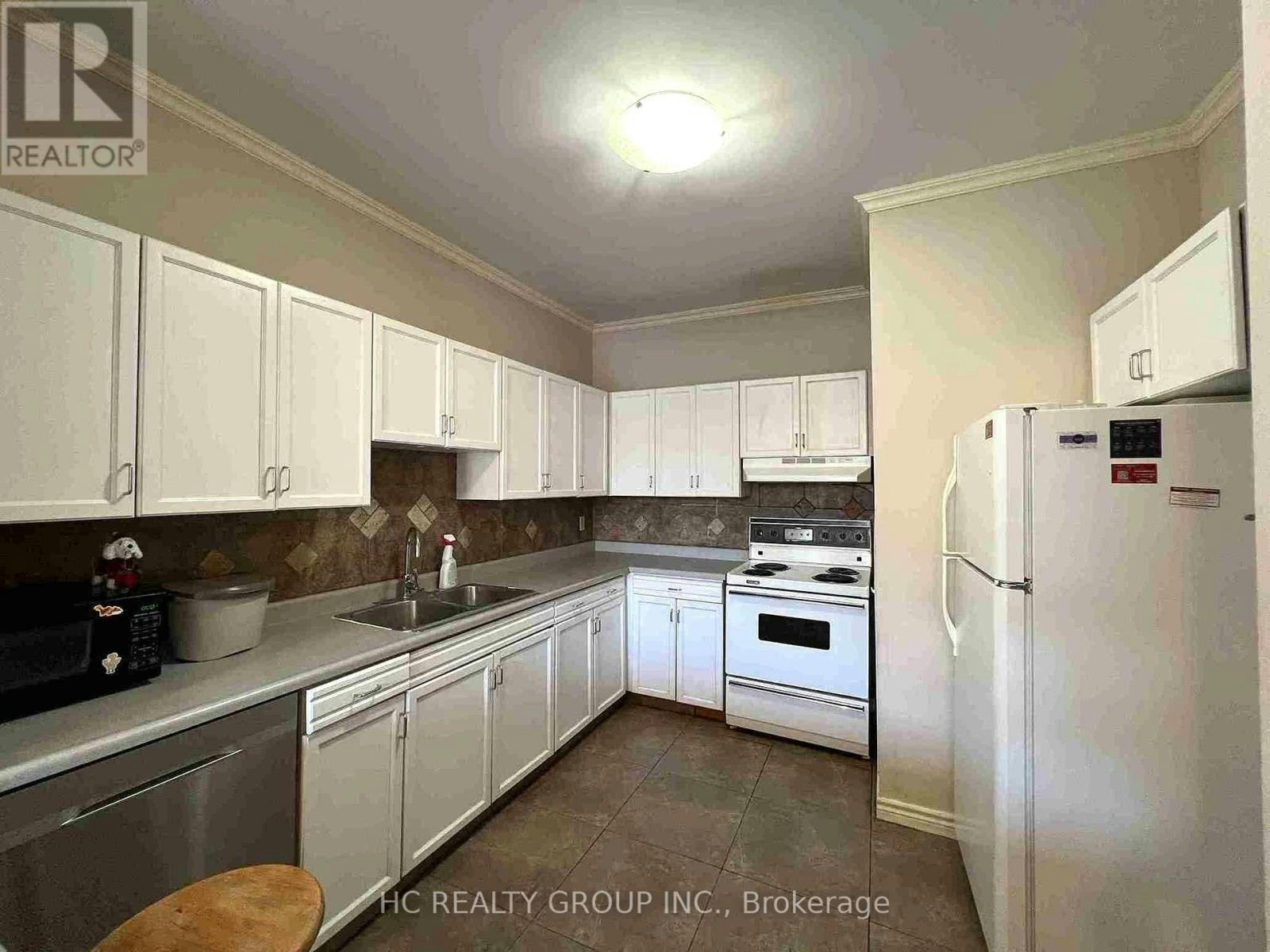 55-1570 Richmond Street, London, ON, N6G 4W2 - 3