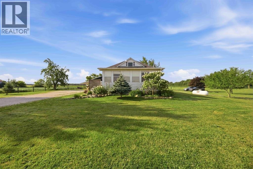 1061 Oil Springs Line, St. Clair, ON, N0N 1H0