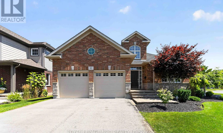6 Cardinal Crescent
