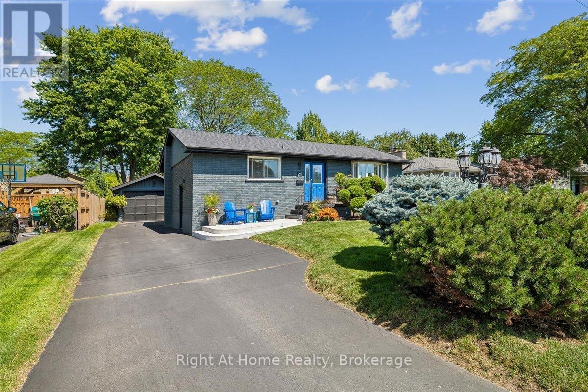 275 Kent Crescent, Burlington, ON, L7L 4T2