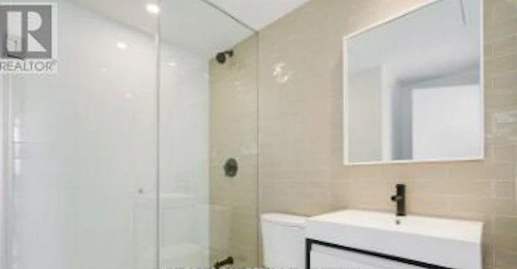 301-150 Logan Avenue, Toronto, ON, M4M 0E4 - 6