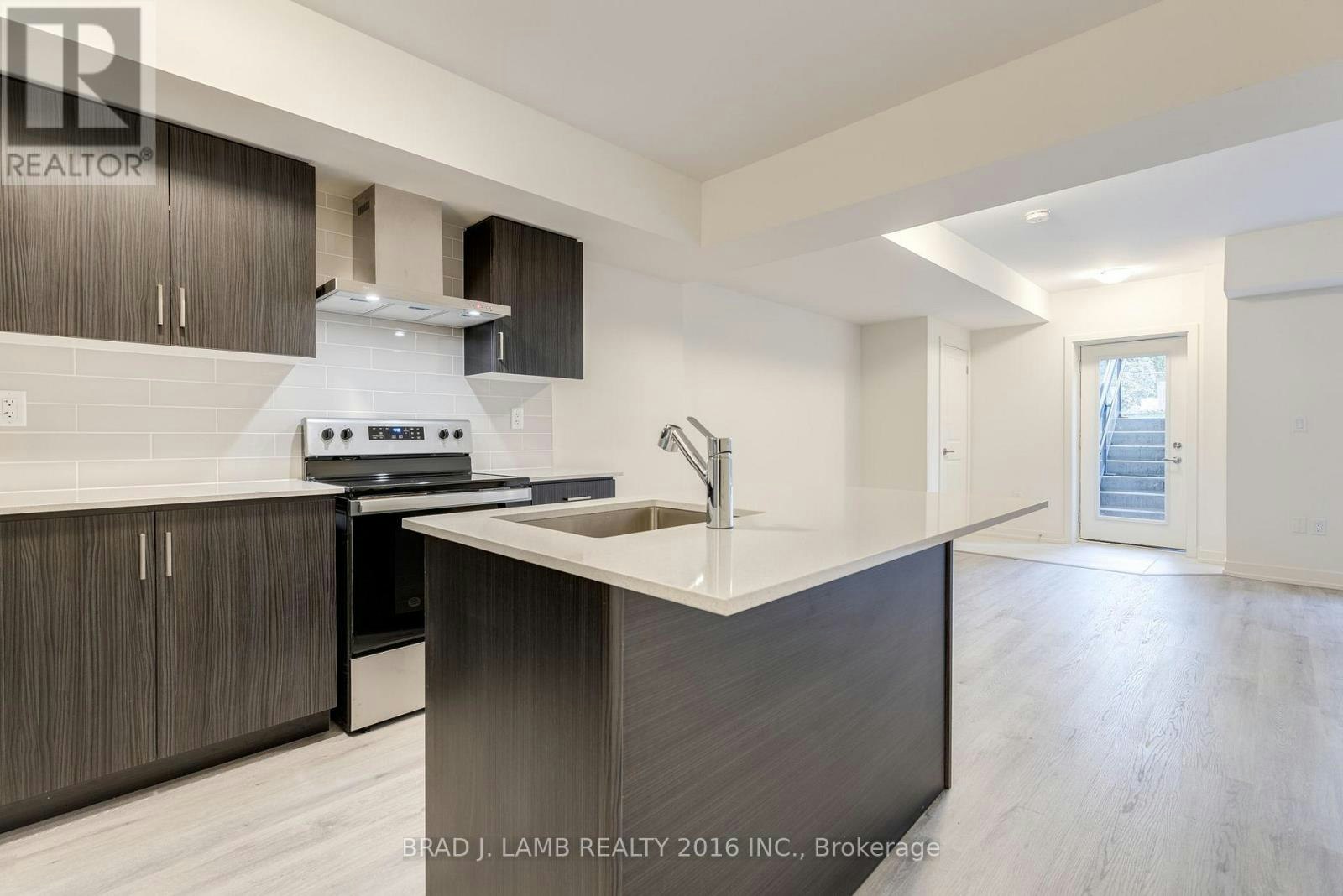 2106-58 Elizabeth Street S, Richmond Hill, ON, L4C 5W2 - 3