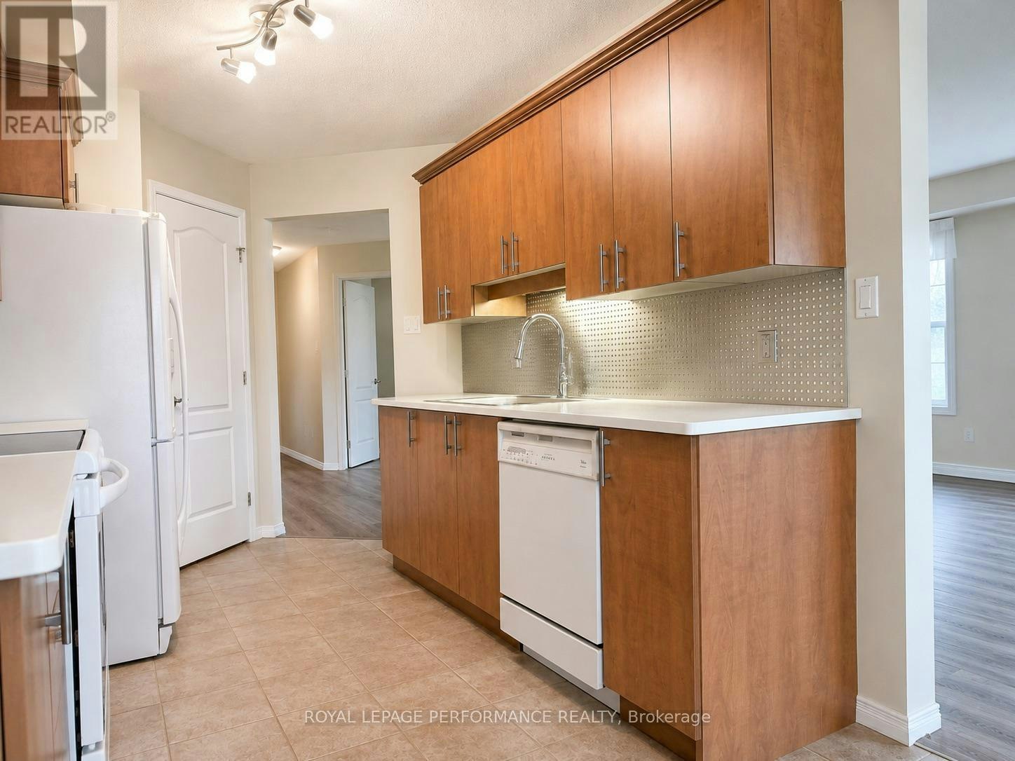 206-136 Edwards Street, Clarence-Rockland, ON, K4K 1T5 - 16