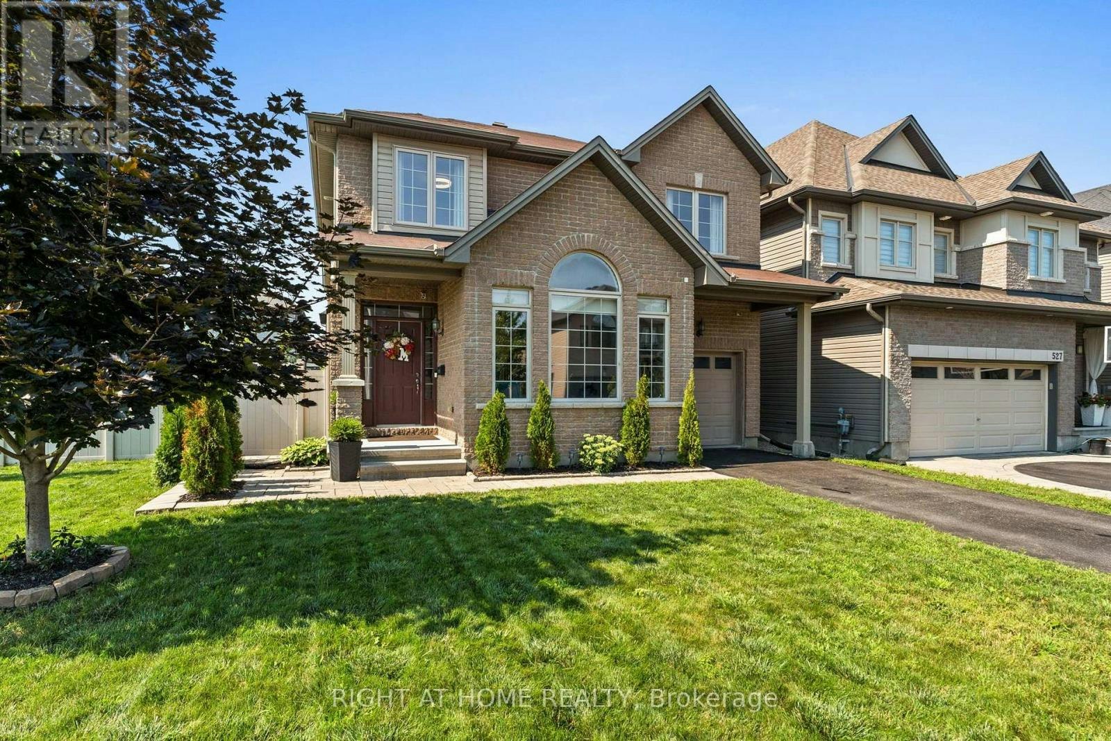 525 Peerless Street, Ottawa, ON, K2J 5P9