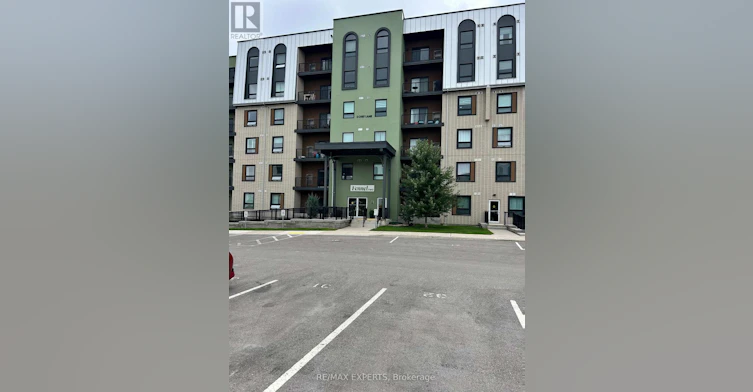 205-5 Chef Lane, Barrie, ON, L9J 0J8