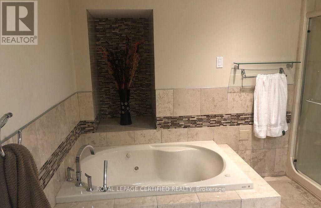UPP LVL-5239 Creditview Road, Mississauga, ON, L5V 1T6 - 9