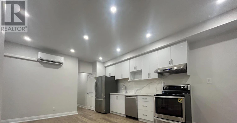 1-223 Roncesvelles Avenue, Toronto, ON, M6R 2L6 - 4