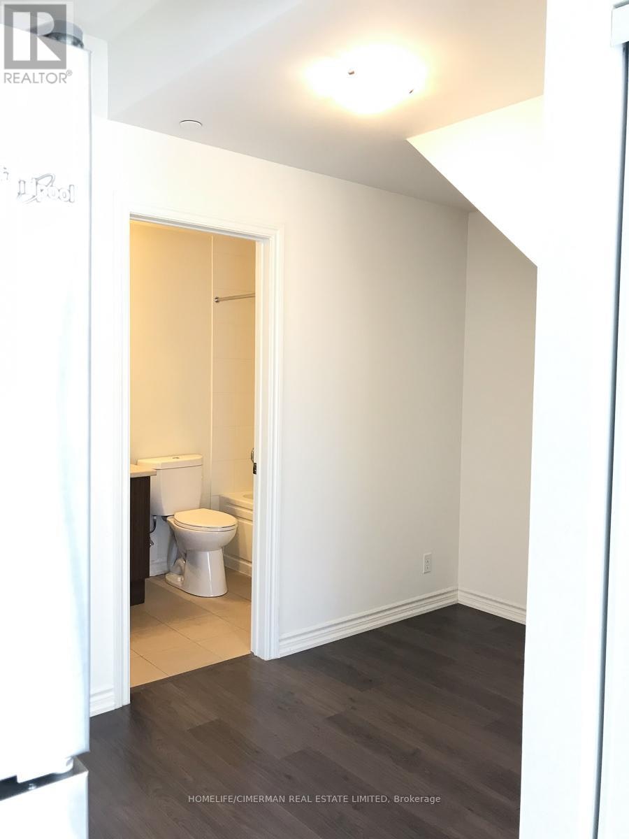 32-120 Long Branch Avenue, Toronto, ON, M8W 0B1 - 11