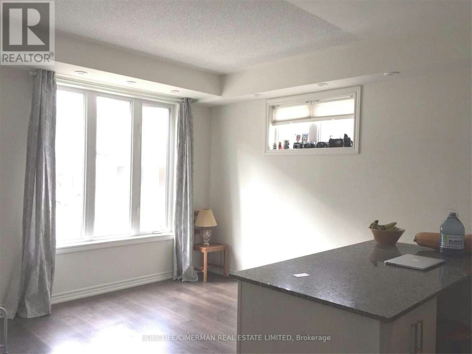 32-120 Long Branch Avenue, Toronto, ON, M8W 0B1 - 4