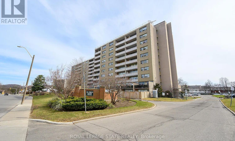 811-15 Albright Road