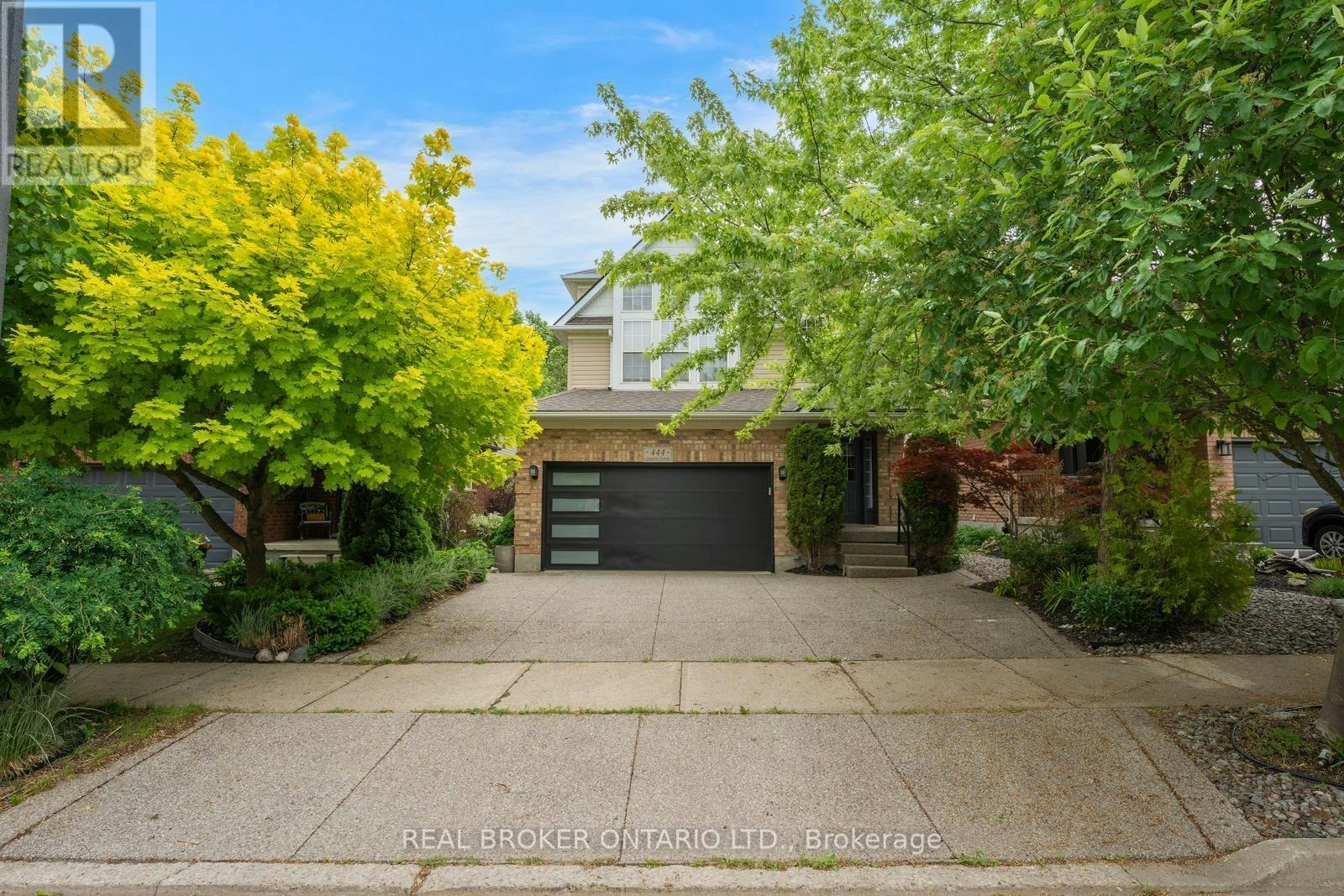 444 Lausanne Crescent, Waterloo, ON, N2T 2X4