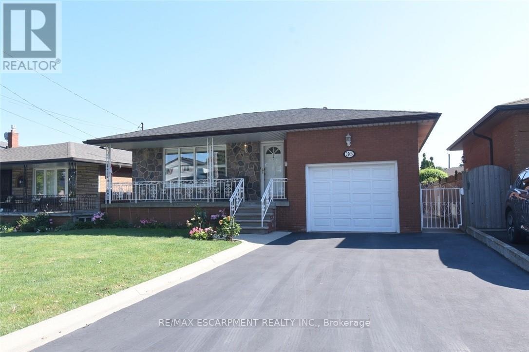 36 Abbington Drive, Hamilton, ON, L9C 4R3