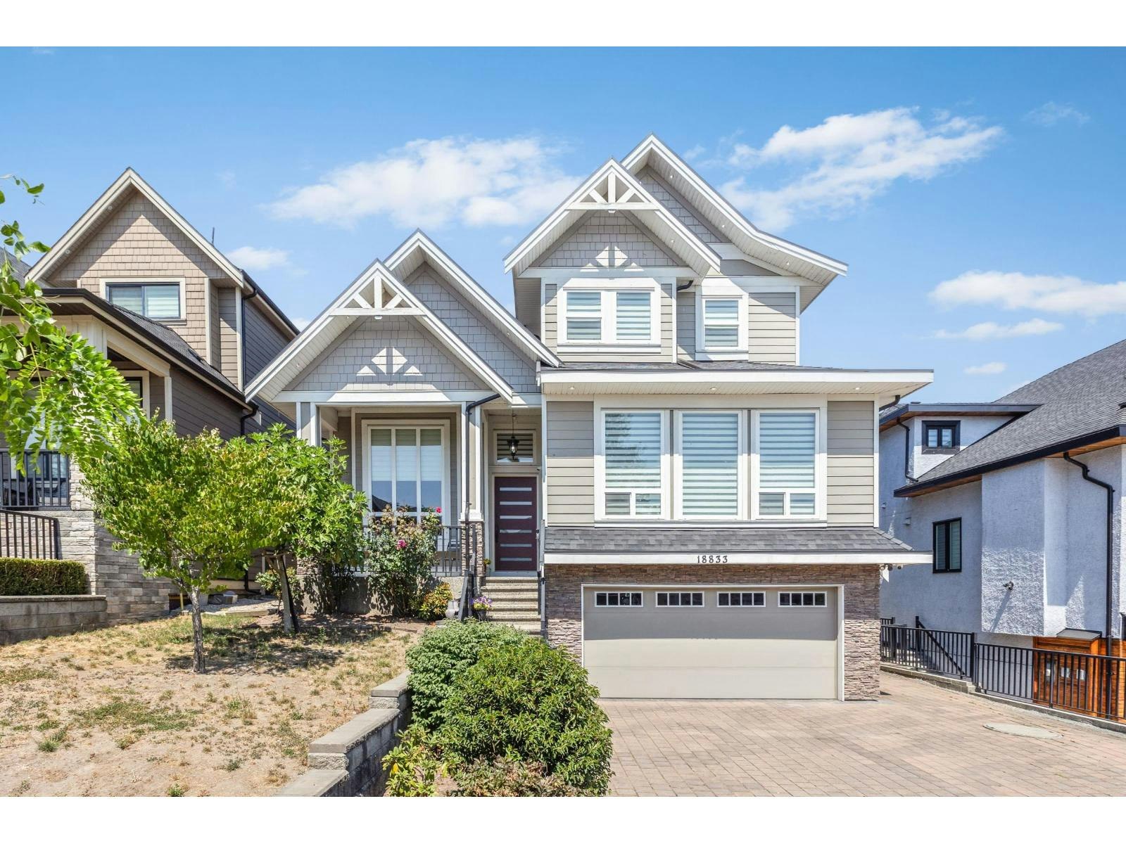 18833 54a Avenue, Surrey, BC, V3S 6R4