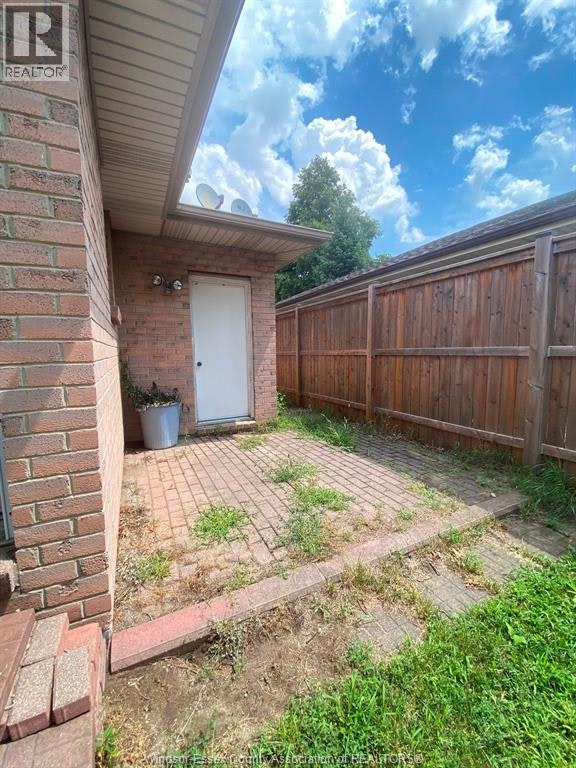 1087 Brookview Crescent, Windsor, ON, N8W 5H3 - 4