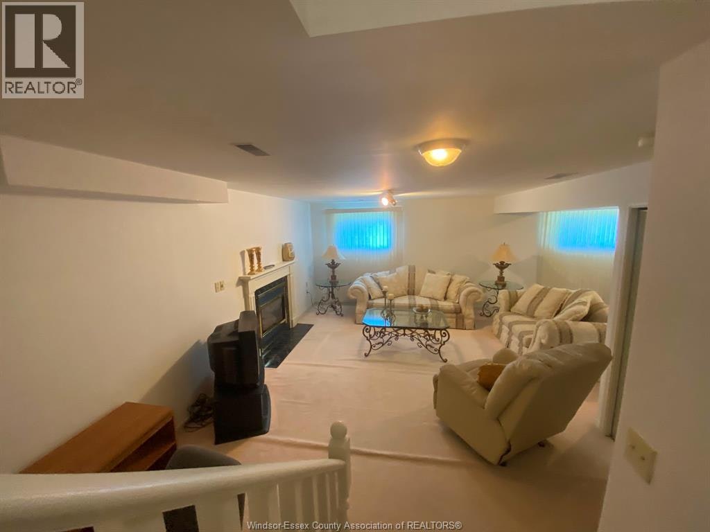 1087 Brookview Crescent, Windsor, ON, N8W 5H3 - 13